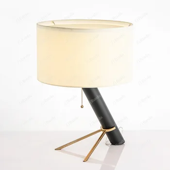 Дизайнерска настолна лампа, американската минималистичная нощна лампа за дневна, спалня, Европейският постмодернистский скандинавски кабинет, художествена лампа за хотел