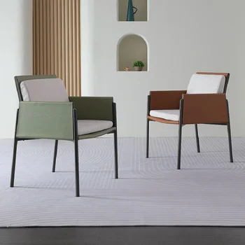 Леки луксозни и модерни трапезни столове от естествена кожа за да поздравят гостите и столове за преговори